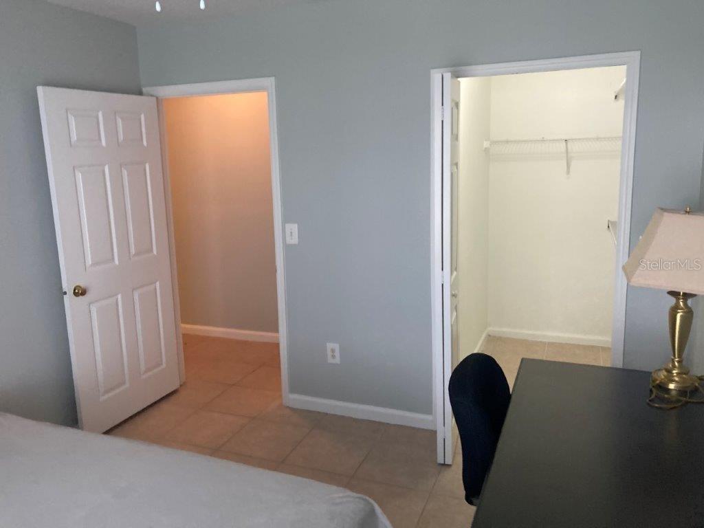 Image 10 of 12 For 4352 Kirkman Road 1211