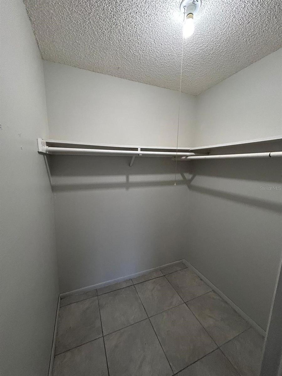 Image 13 of 27 For 144 Springwood Circle F