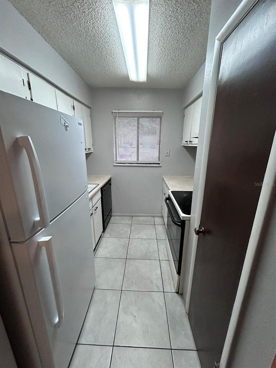 Image 5 of 27 For 144 Springwood Circle F