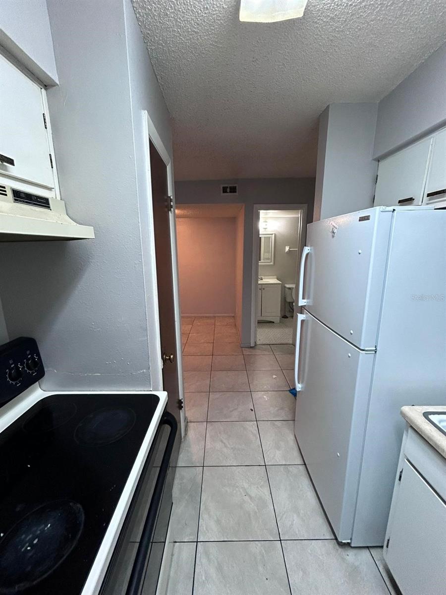 Image 8 of 27 For 144 Springwood Circle F