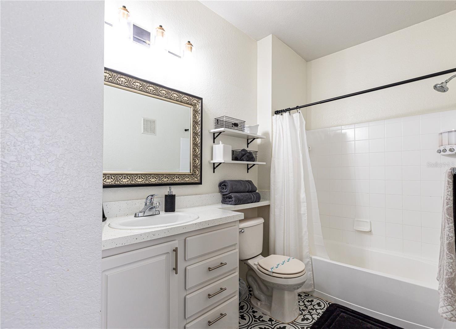 Image 22 of 38 For 8913 Legacy Court 111