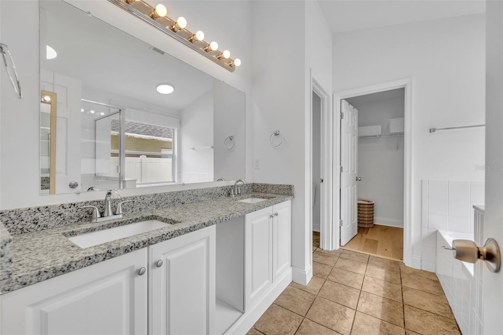 Image 17 of 45 For 3872 Lake Warren Drive