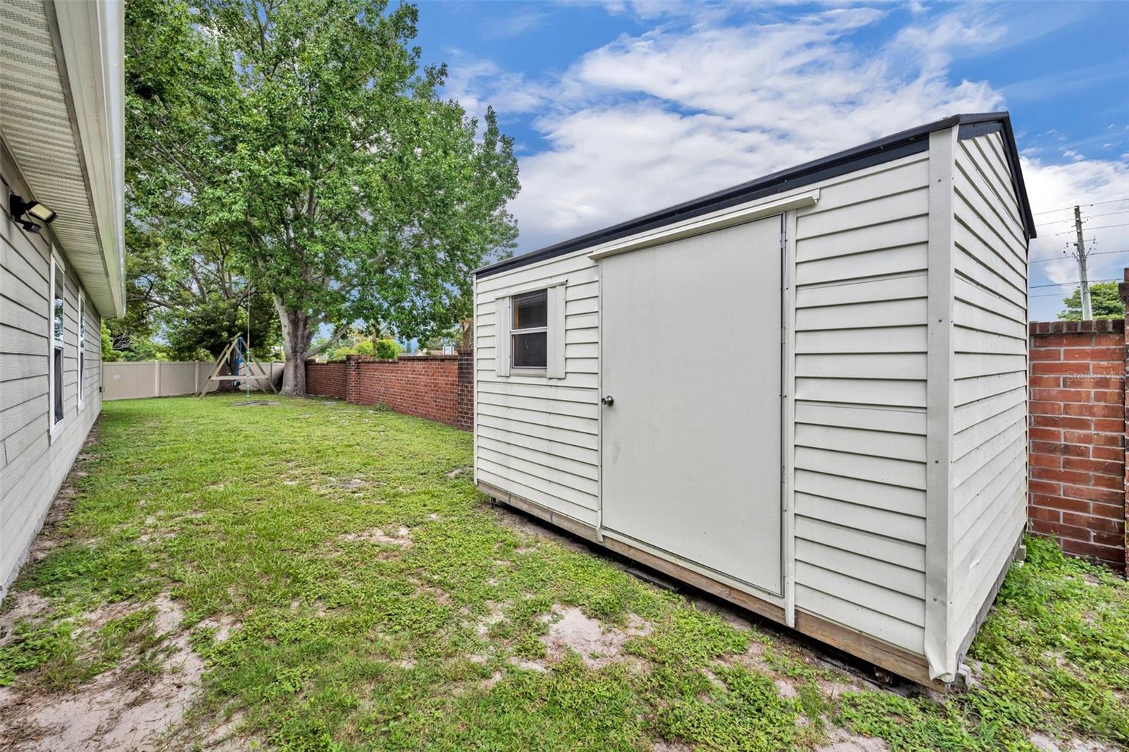 Image 23 of 35 For 9 Summerset Terrace