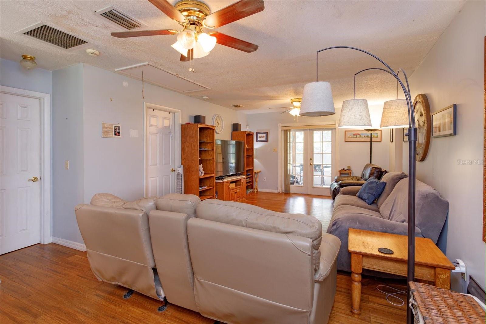 Image 11 of 26 For 1025 Hardwick Avenue