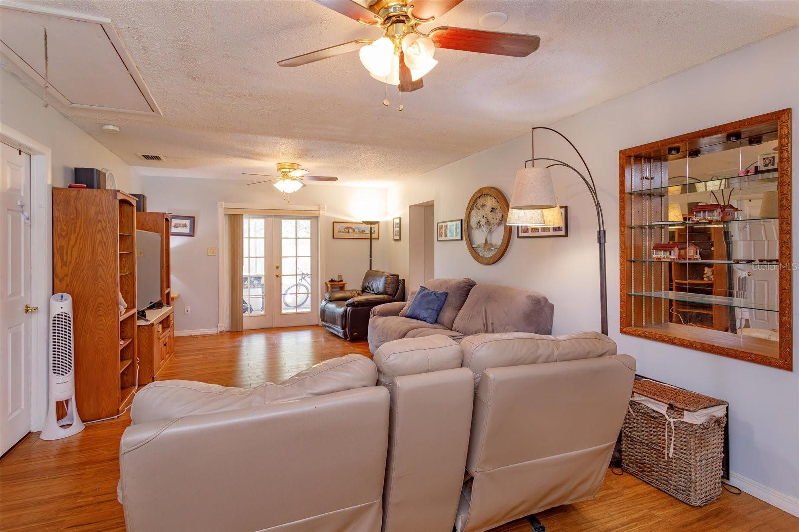 Image 12 of 26 For 1025 Hardwick Avenue