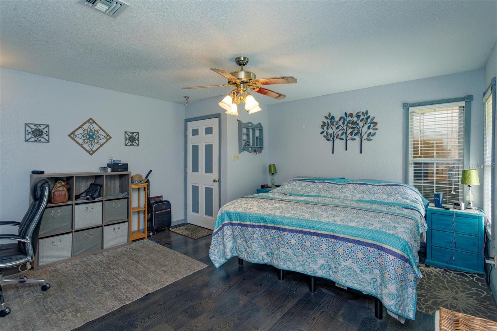 Image 15 of 26 For 1025 Hardwick Avenue