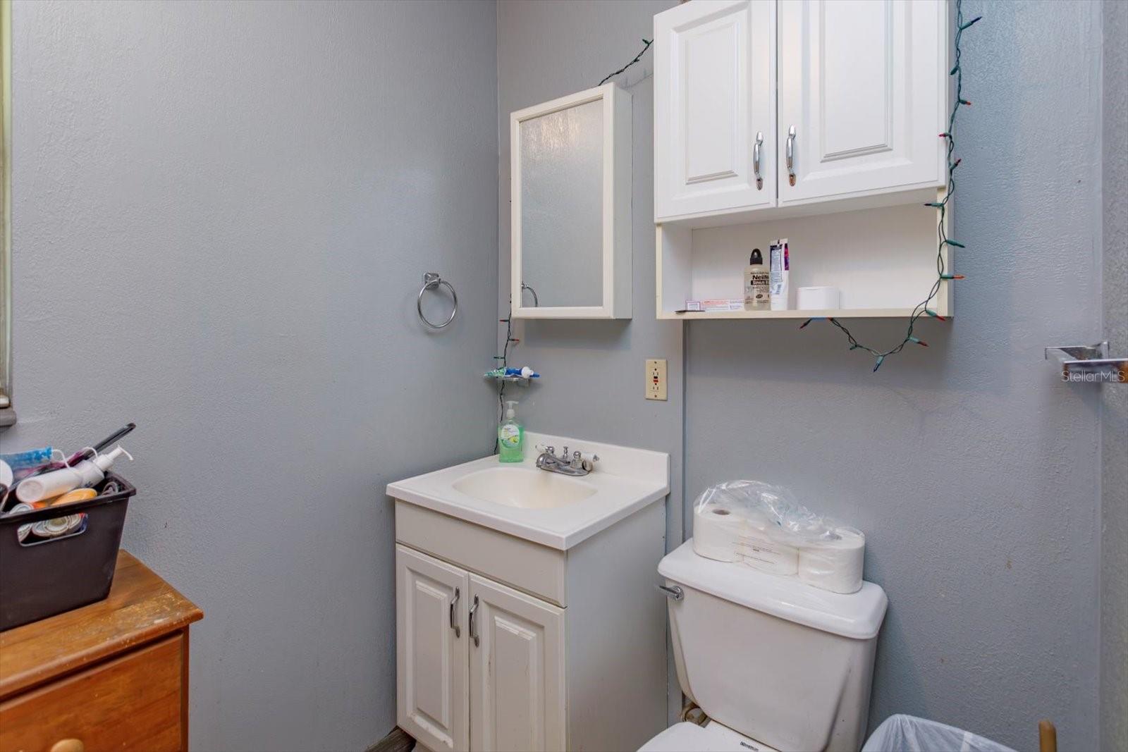 Image 21 of 26 For 1025 Hardwick Avenue
