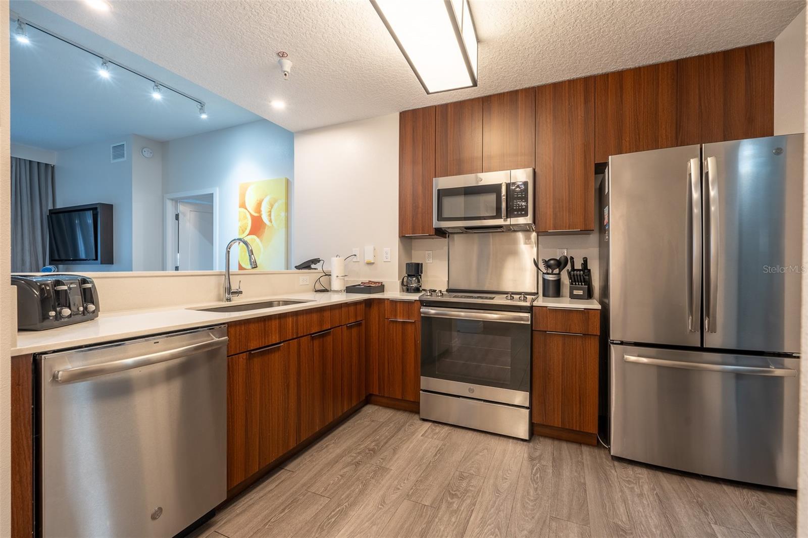 Image 6 of 51 For 14501 Grove Resort Avenue 2436
