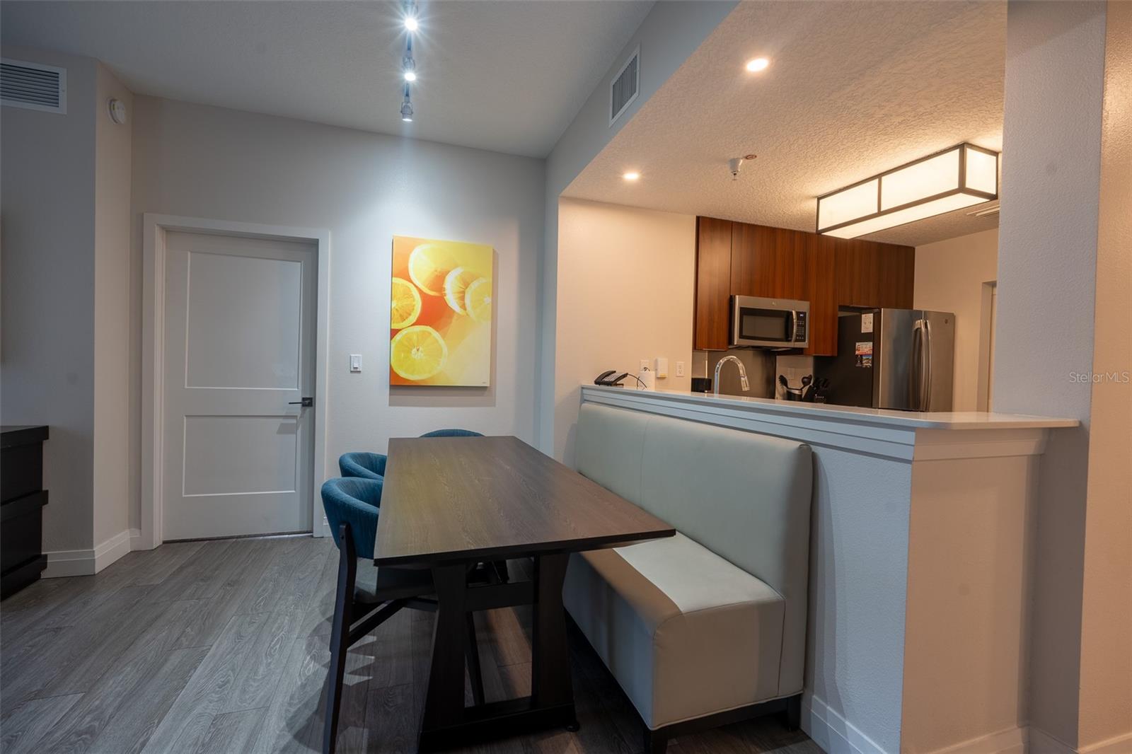 Image 9 of 51 For 14501 Grove Resort Avenue 2436