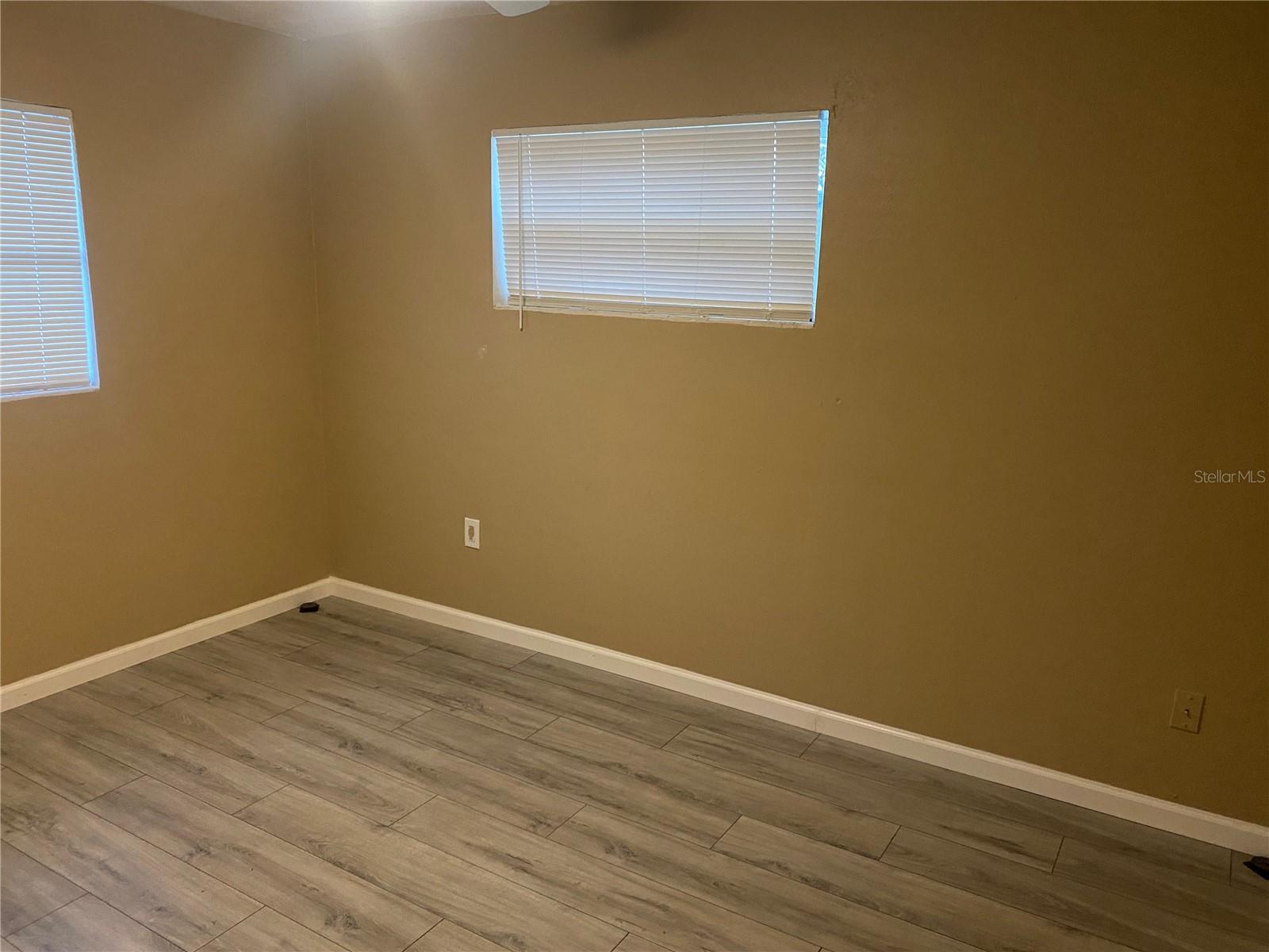 Image 10 of 10 For 2228 Kingsland Avenue