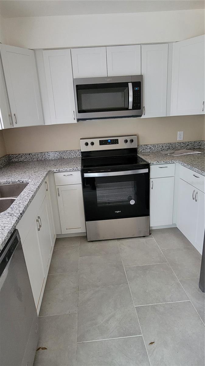 Image 2 of 10 For 2228 Kingsland Avenue