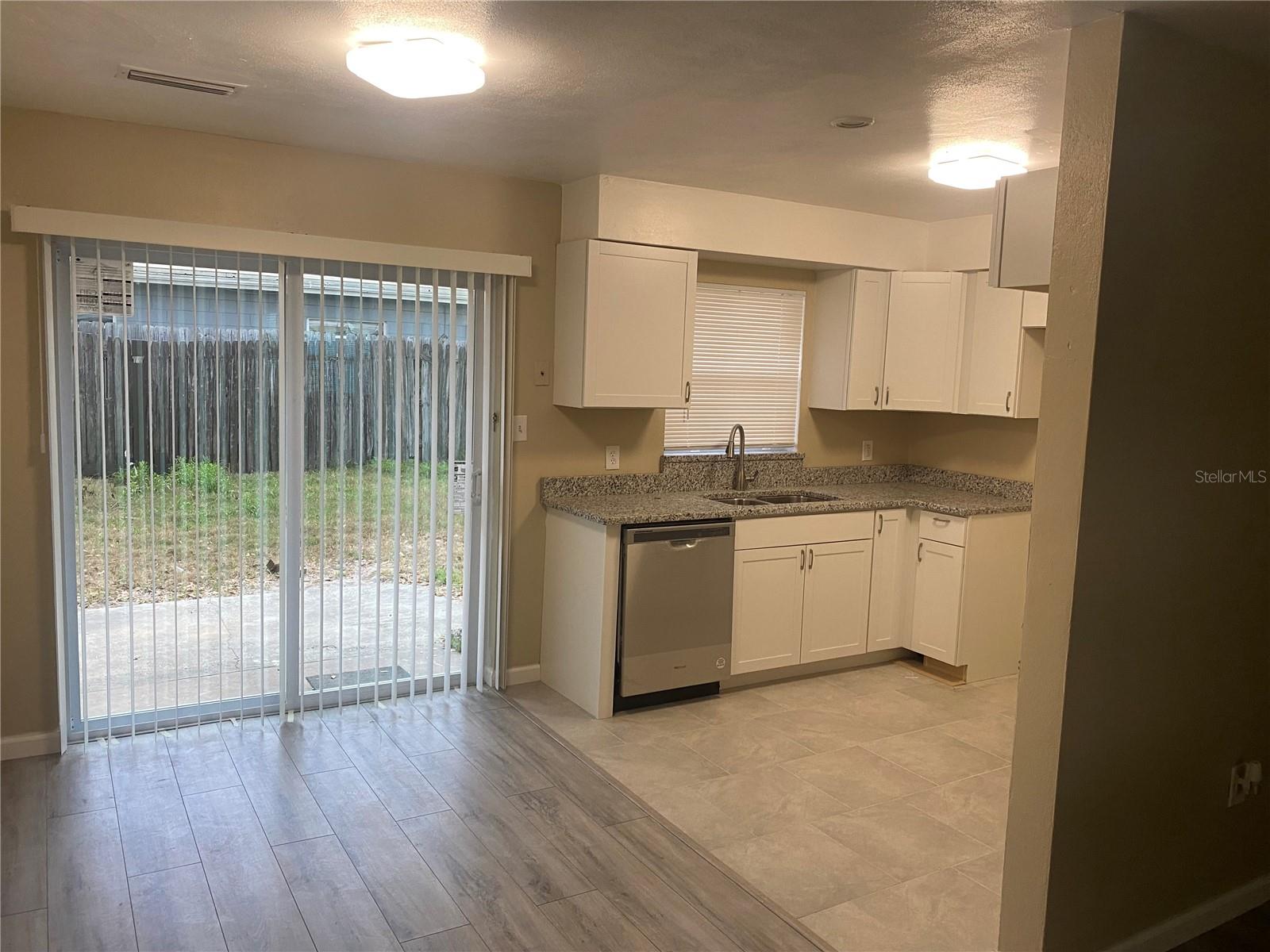 Image 5 of 10 For 2228 Kingsland Avenue