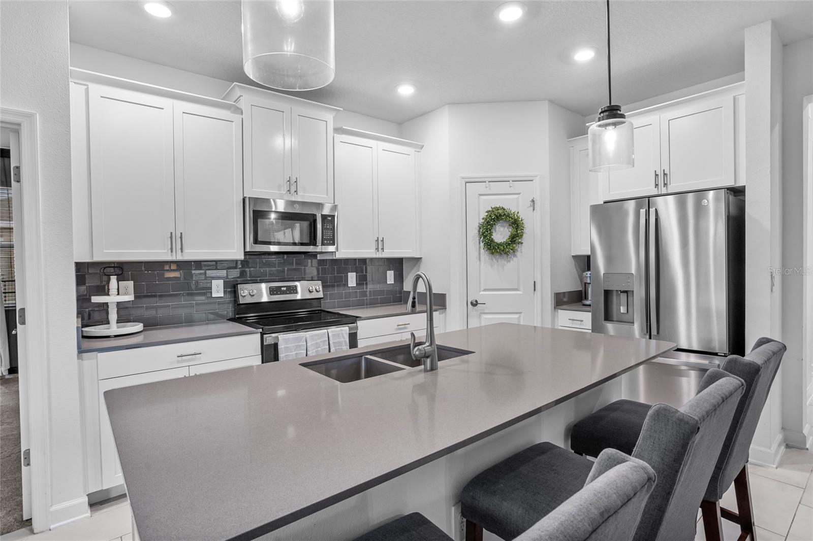 Image 14 of 41 For 11417 Rhyme Avenue