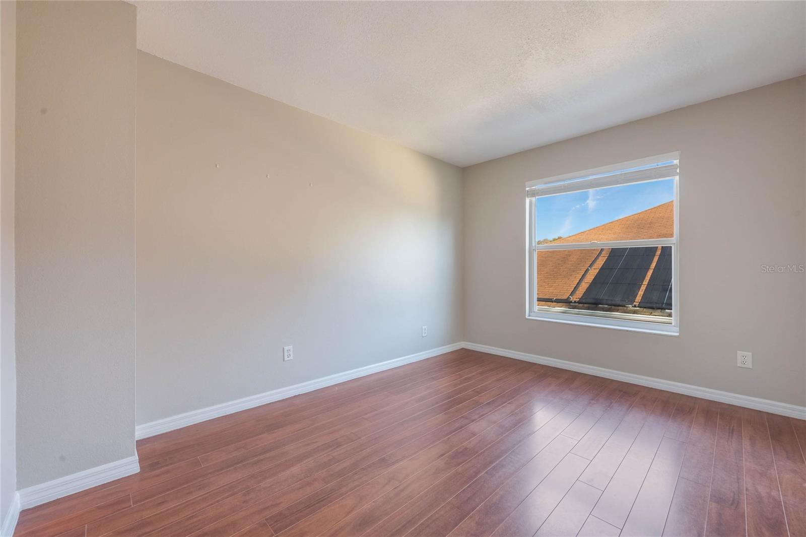 Image 37 of 50 For 11944 Cheltinham Drive