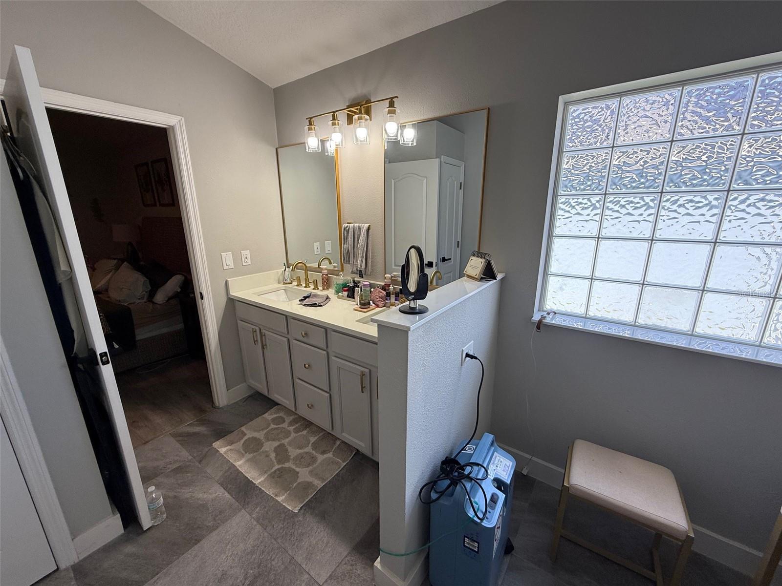 Image 10 of 18 For 219 Compass Rose Drive