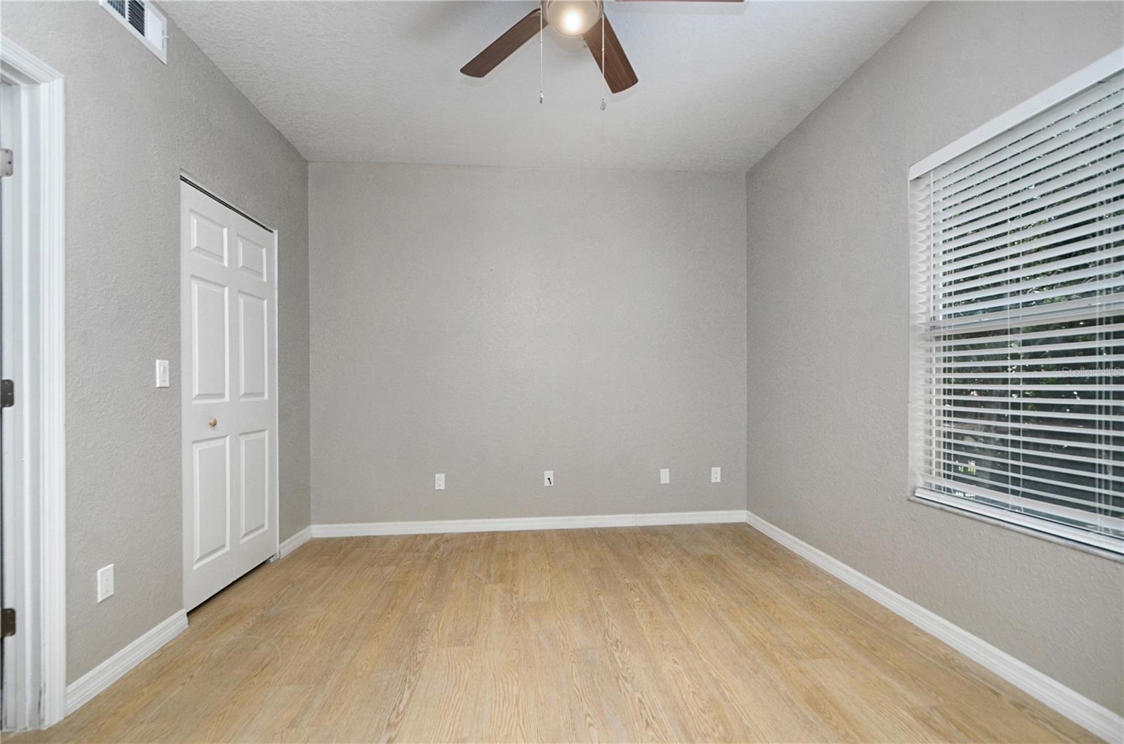 Image 12 of 28 For 826 Camargo Way 201