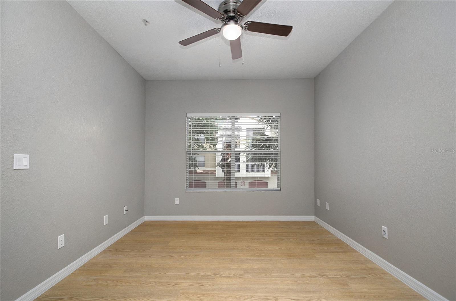 Image 15 of 28 For 826 Camargo Way 201