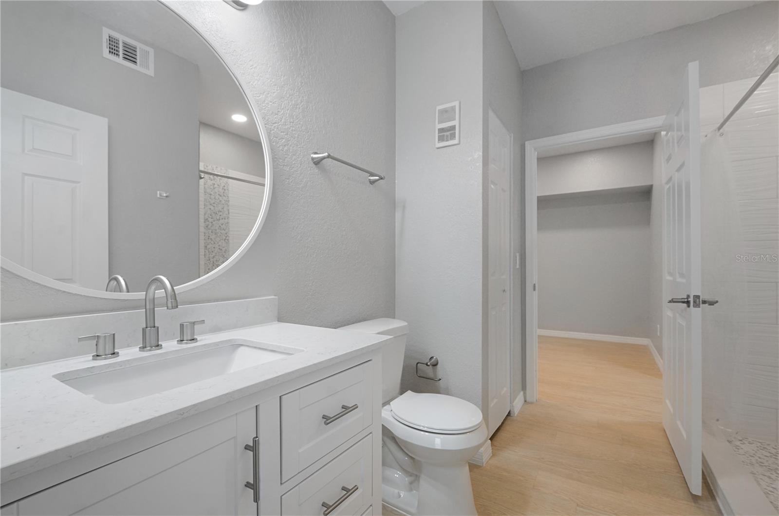 Image 9 of 28 For 826 Camargo Way 201