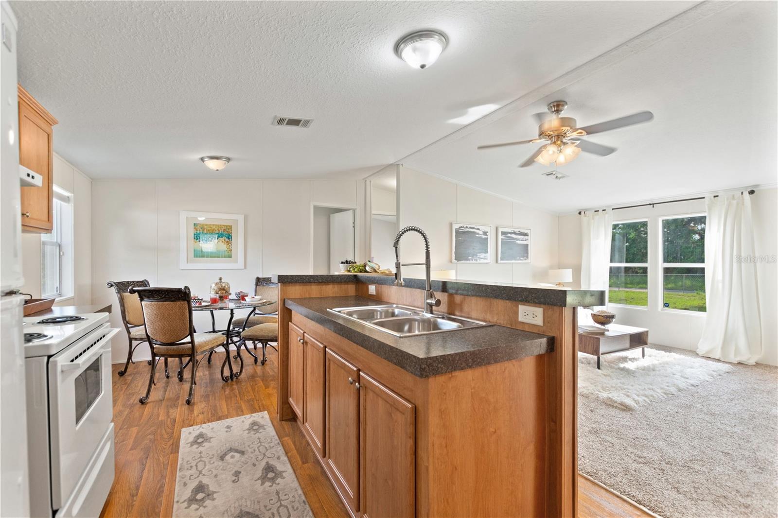 Image 13 of 84 For 1208 Varner Road