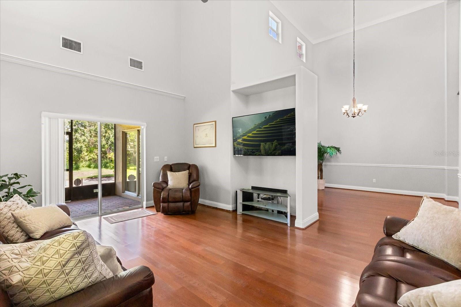 Image 4 of 32 For 7348 Regina Way