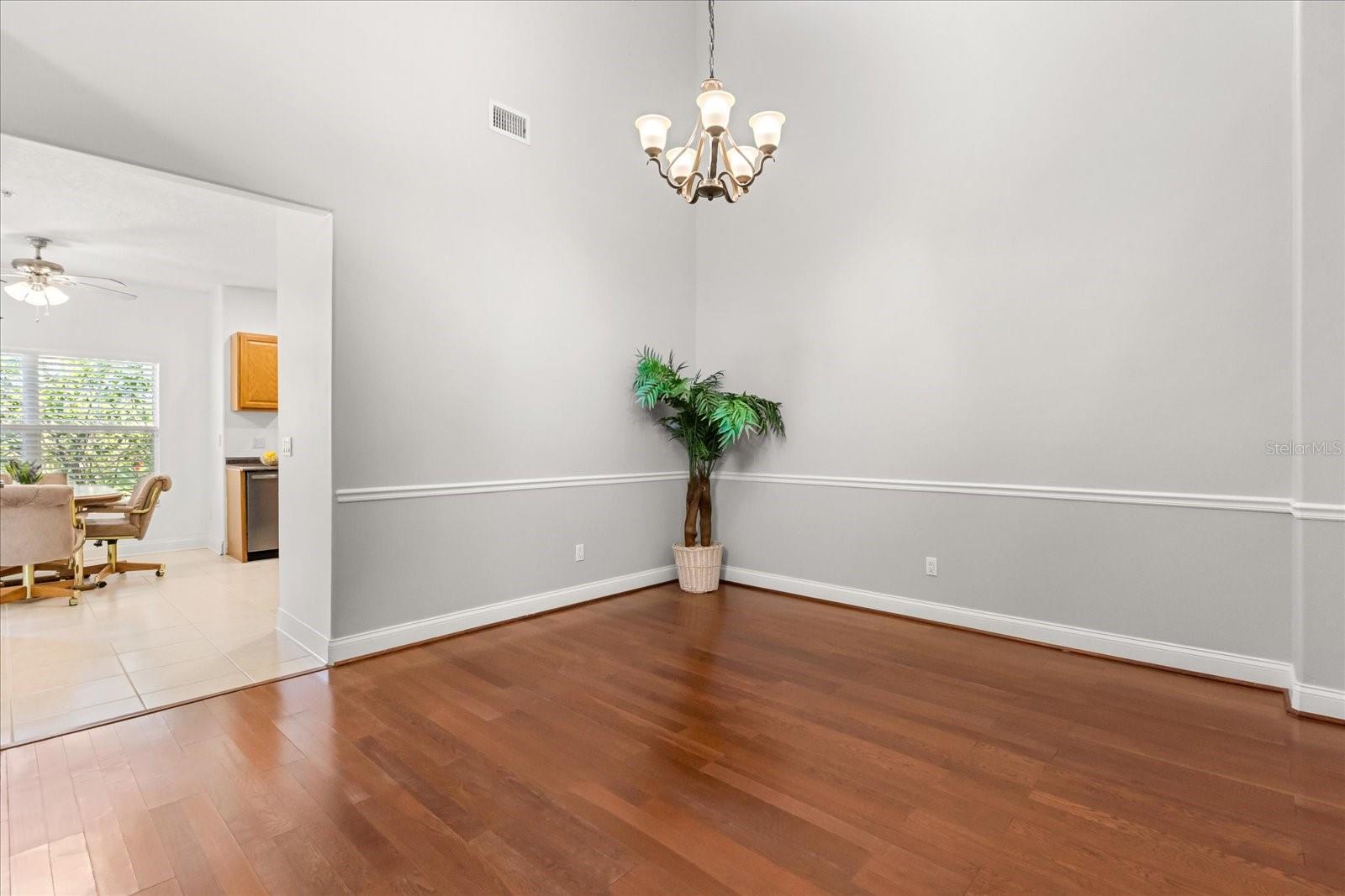 Image 5 of 32 For 7348 Regina Way