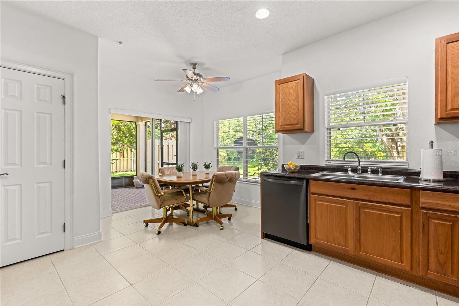 Image 7 of 32 For 7348 Regina Way
