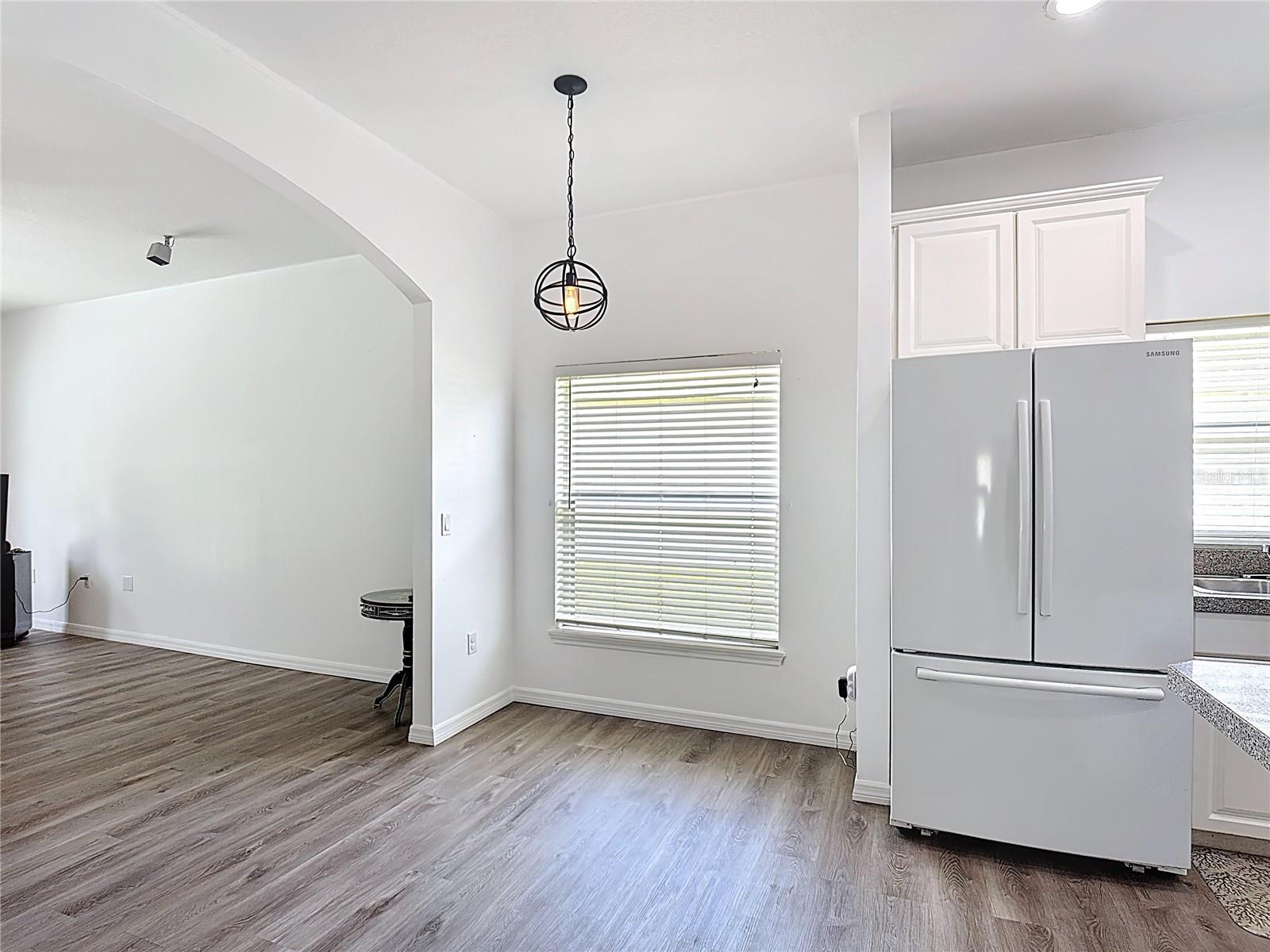 Image 15 of 43 For 799 Hacienda Circle