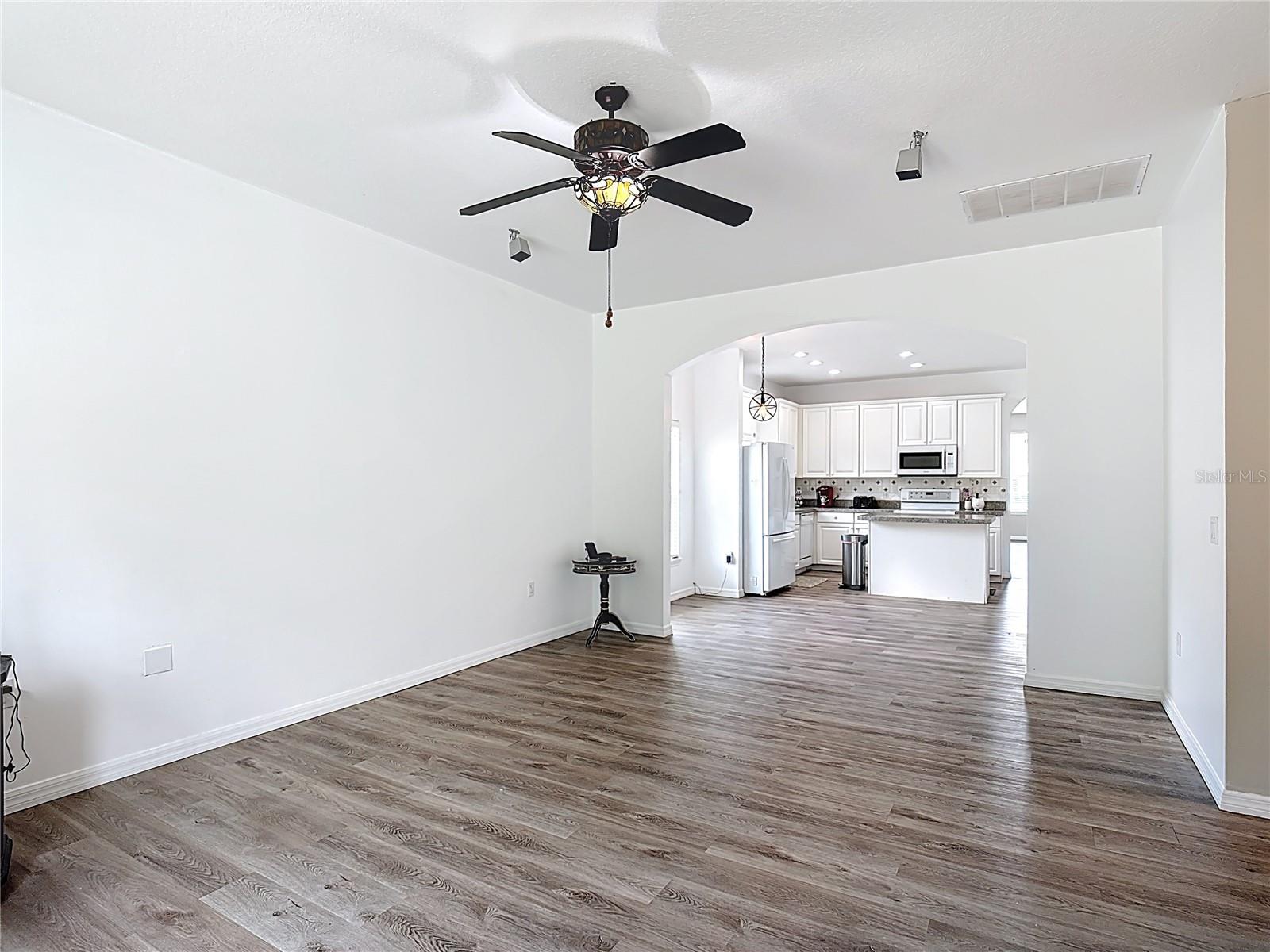 Image 17 of 43 For 799 Hacienda Circle