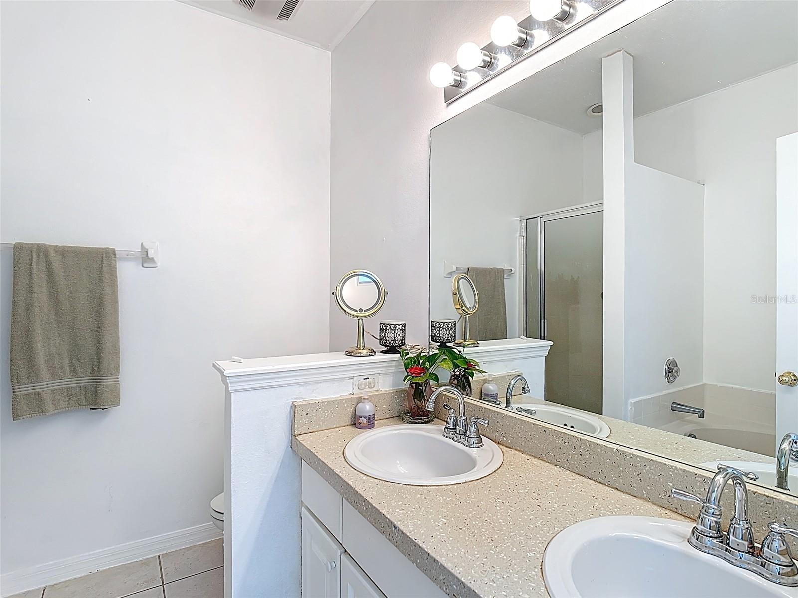 Image 26 of 43 For 799 Hacienda Circle