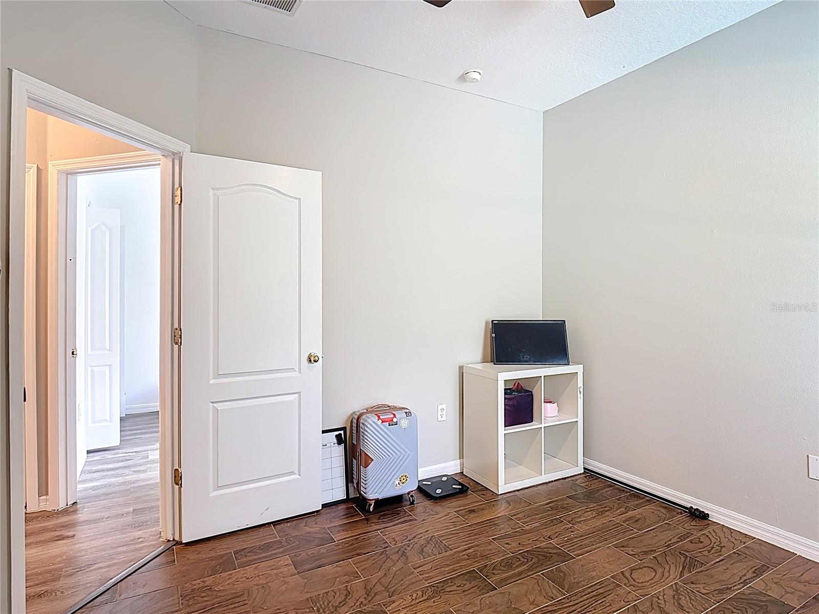 Image 30 of 43 For 799 Hacienda Circle