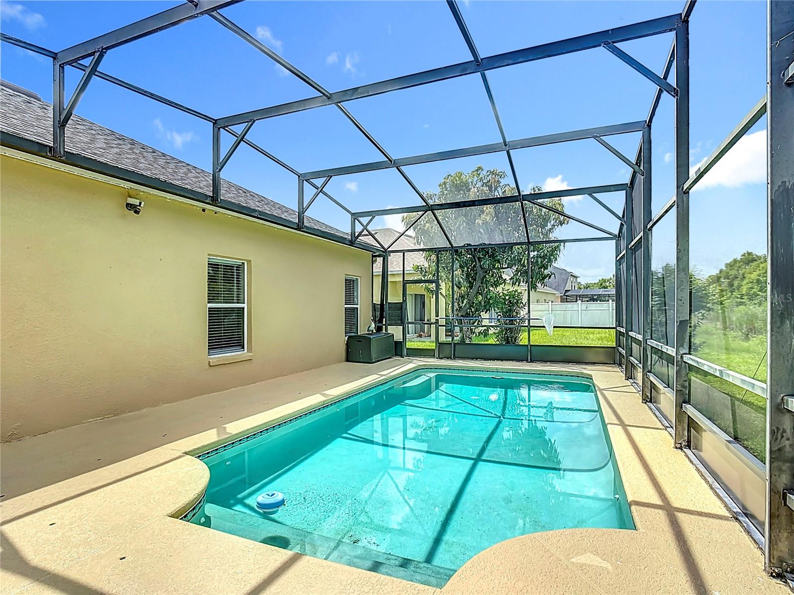 Image 33 of 43 For 799 Hacienda Circle
