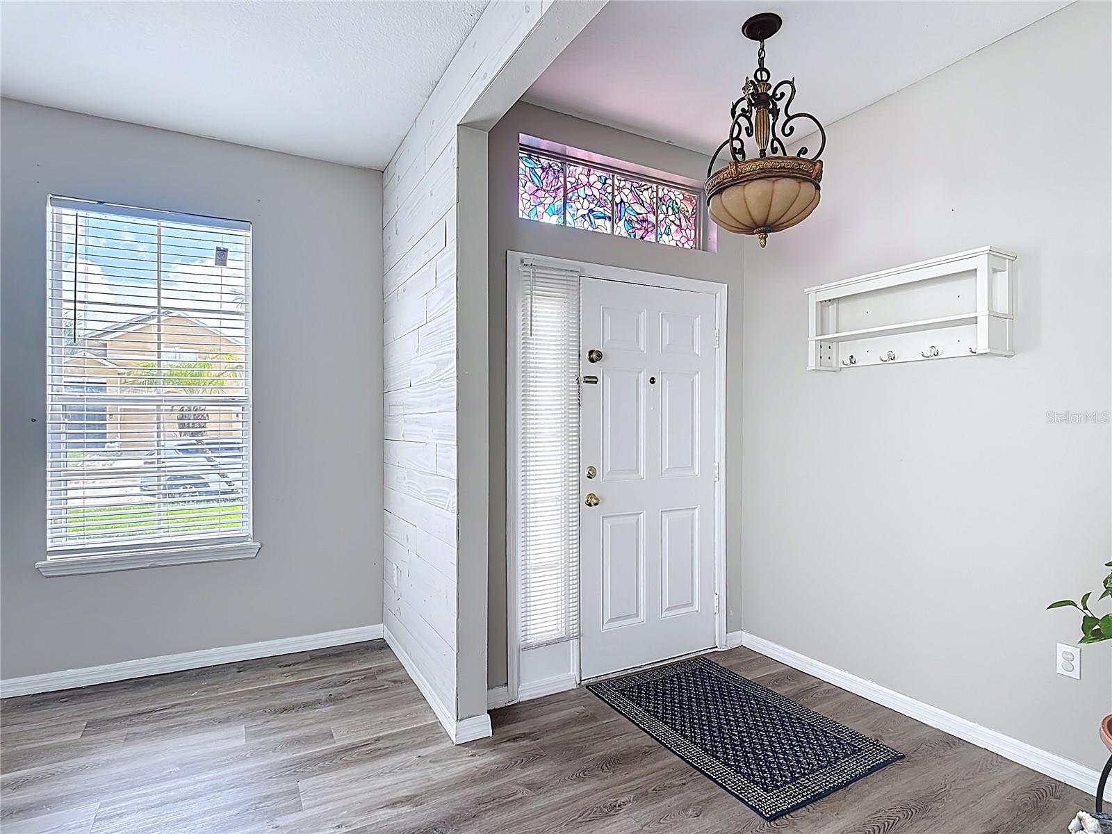 Image 4 of 43 For 799 Hacienda Circle