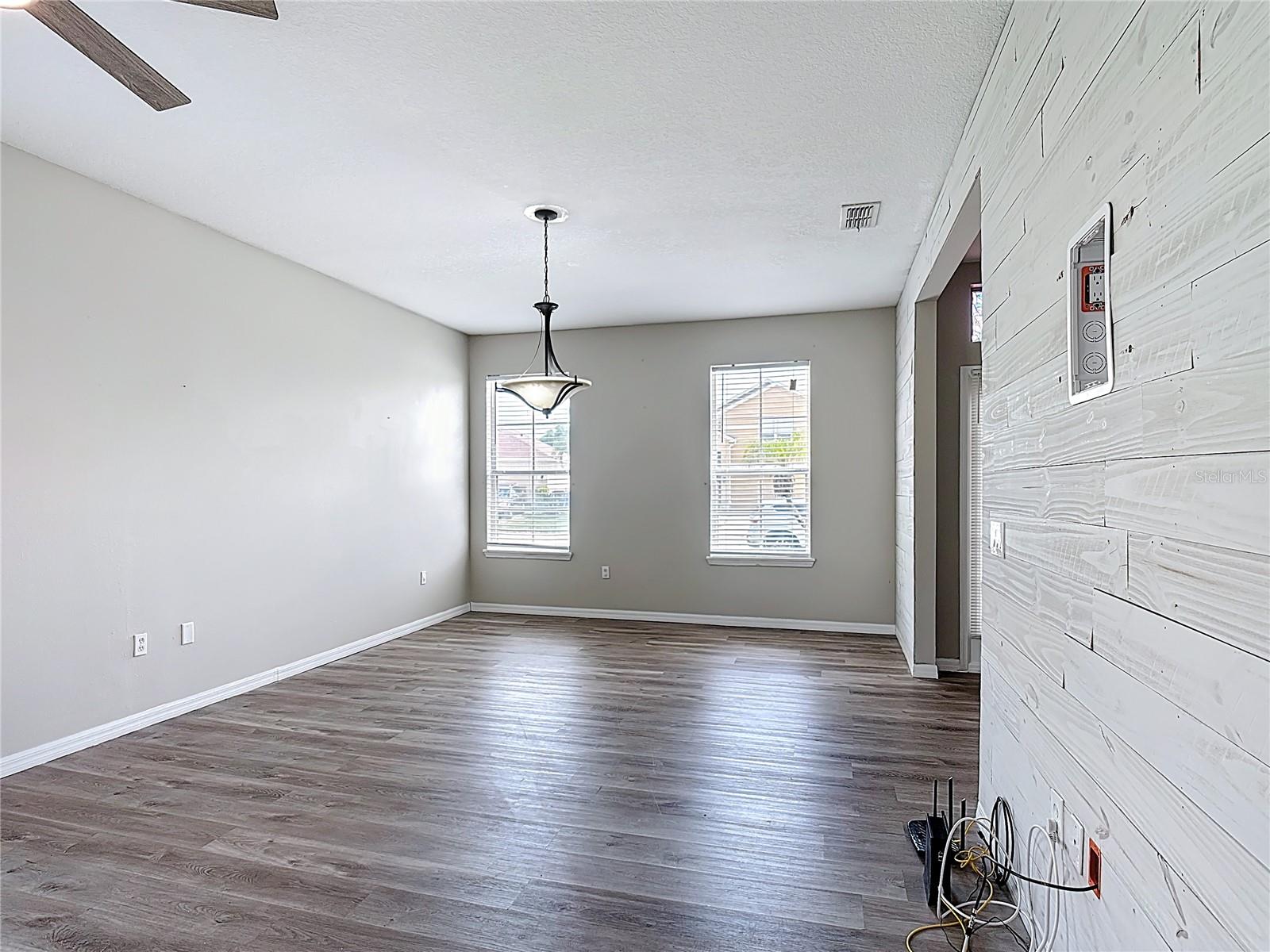 Image 6 of 43 For 799 Hacienda Circle