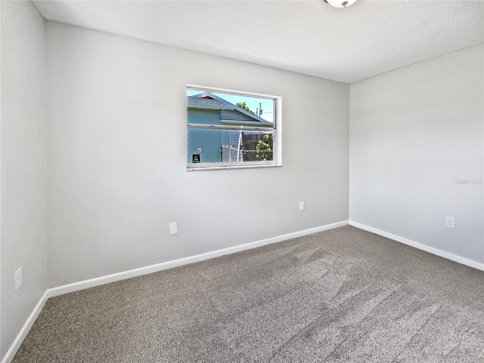 Image 19 of 21 For 2607 Castle Oak Avenue
