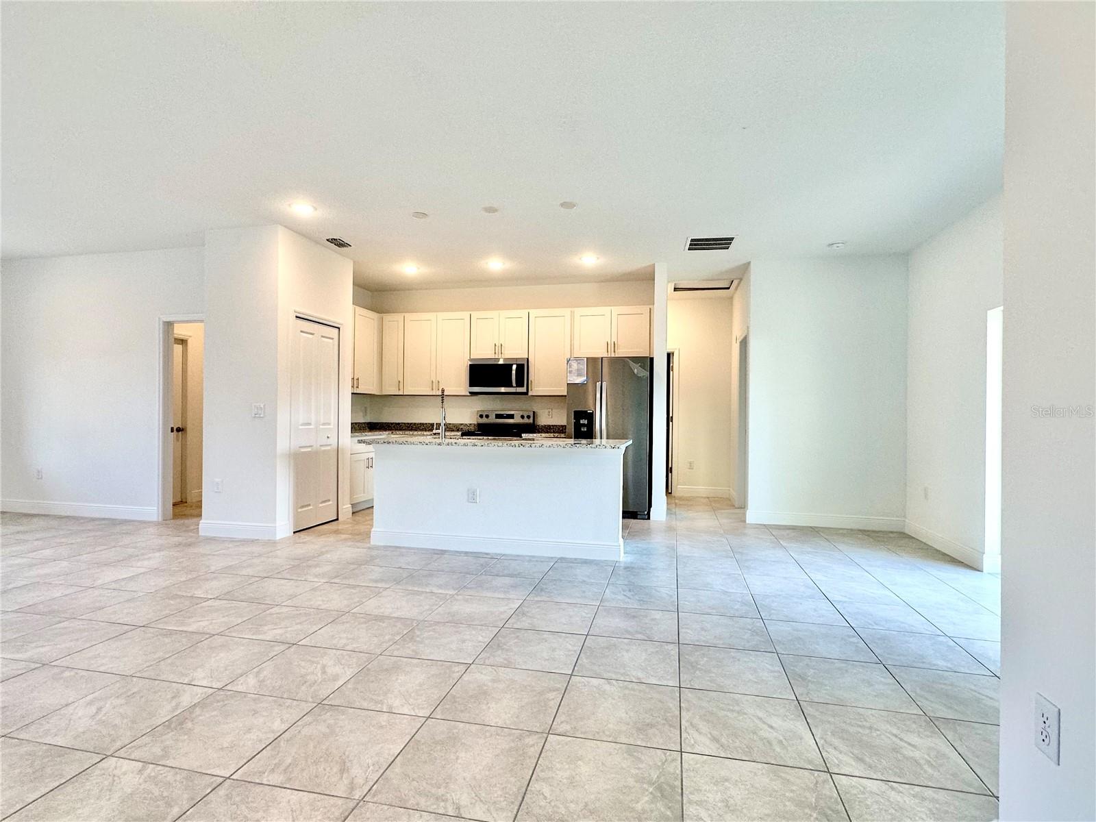 Image 22 of 43 For 10984 G Martinelli Boulevard