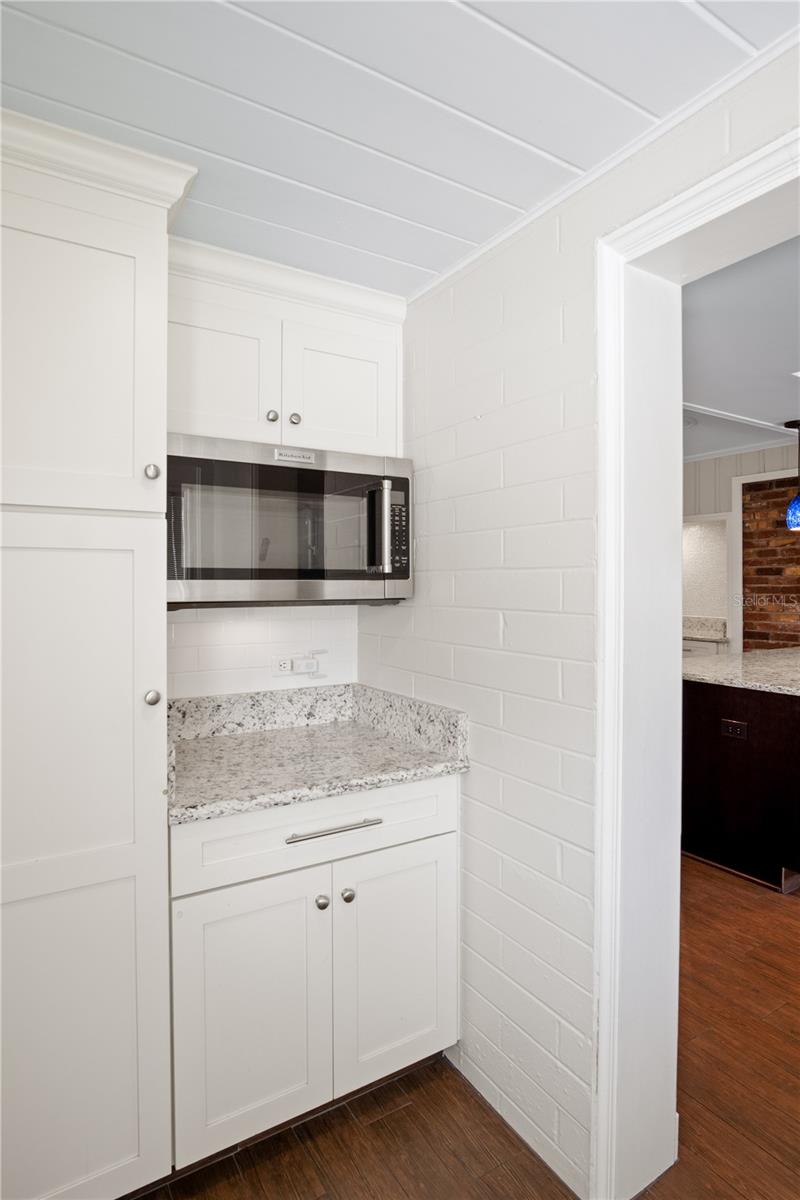 Image 11 of 50 For 1228 Spring Lake Drive