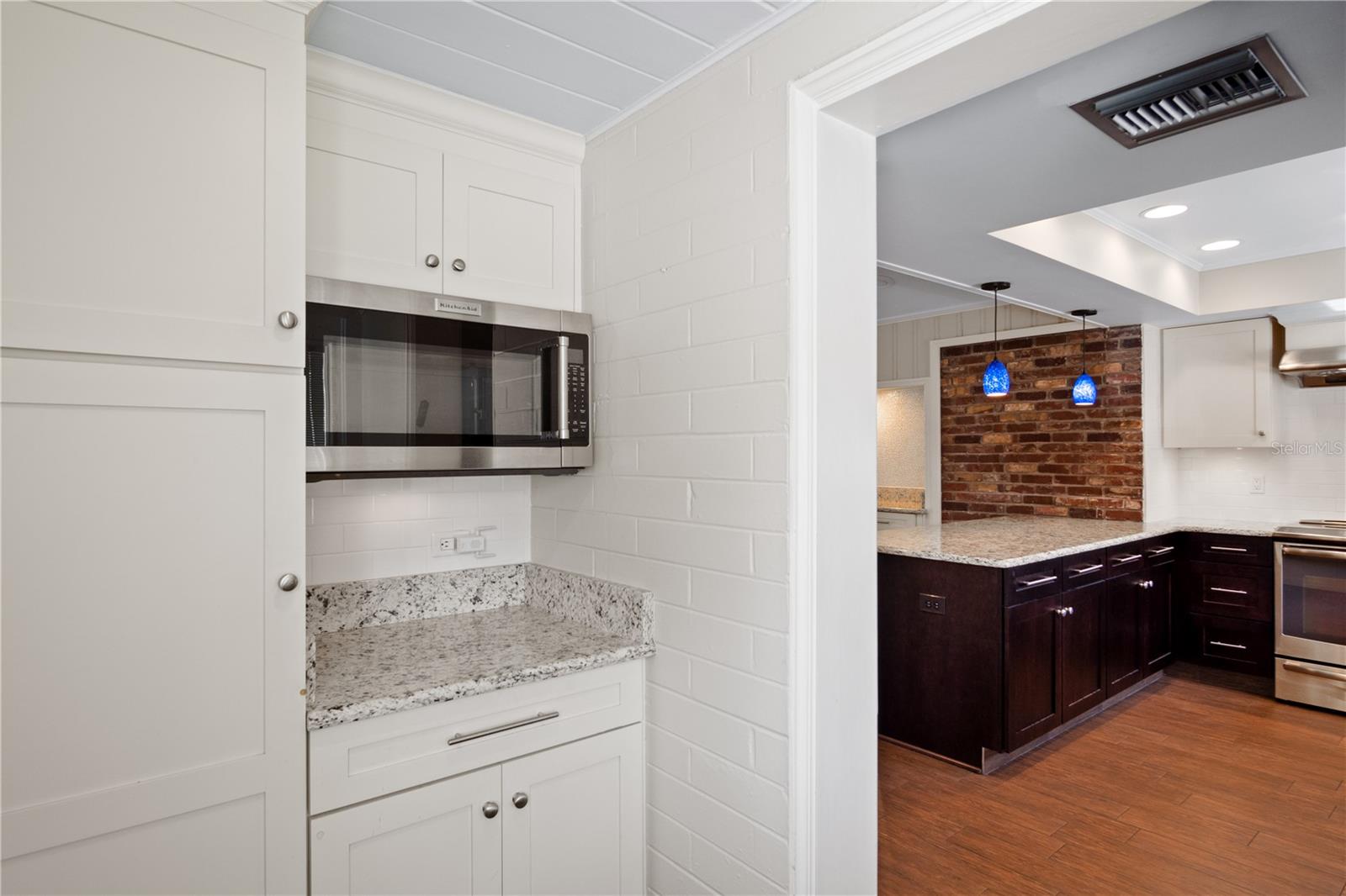 Image 12 of 50 For 1228 Spring Lake Drive
