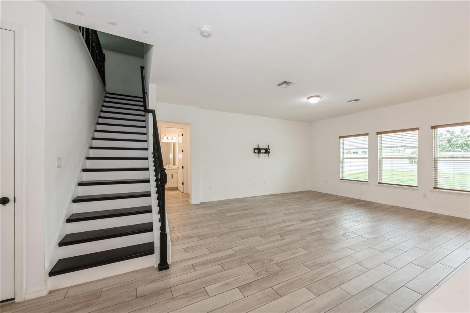 Image 16 of 46 For 1219 Bristol Oaks Way