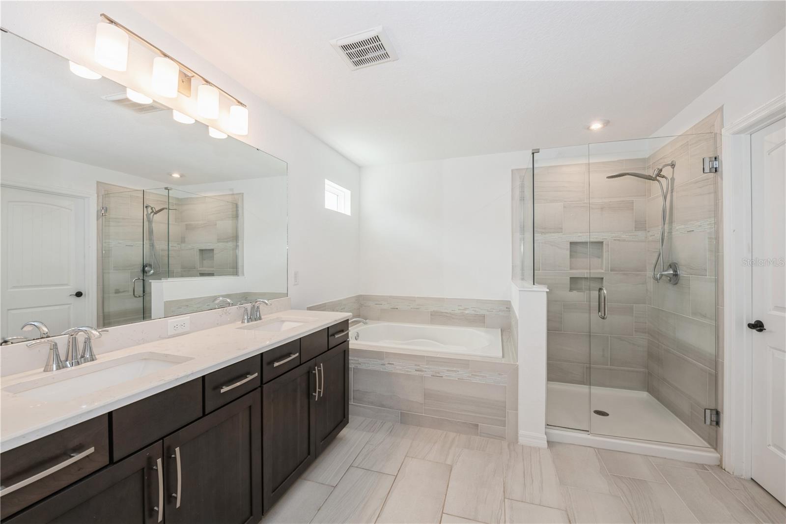 Image 41 of 46 For 1219 Bristol Oaks Way