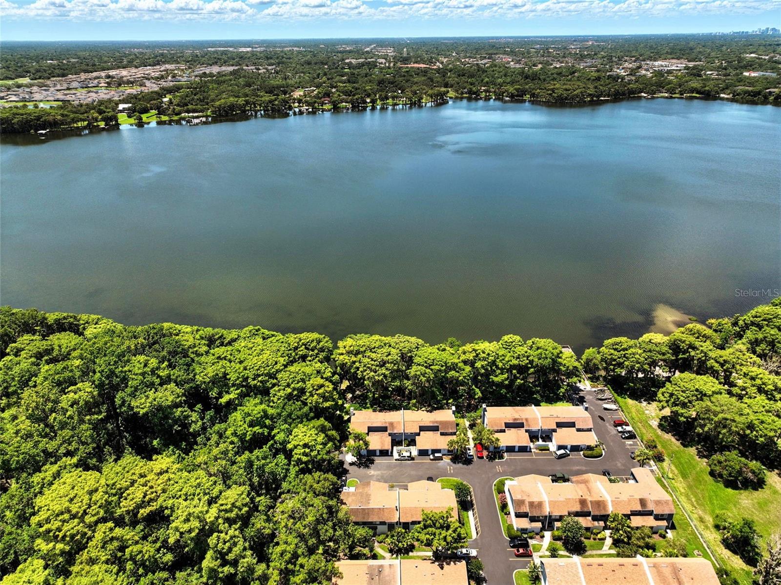 Image 21 of 49 For 174 Lago Vista Boulevard