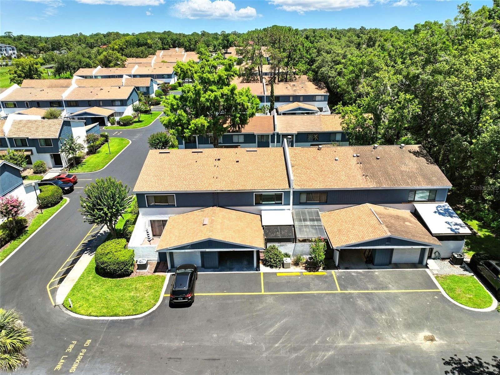 Image 23 of 49 For 174 Lago Vista Boulevard