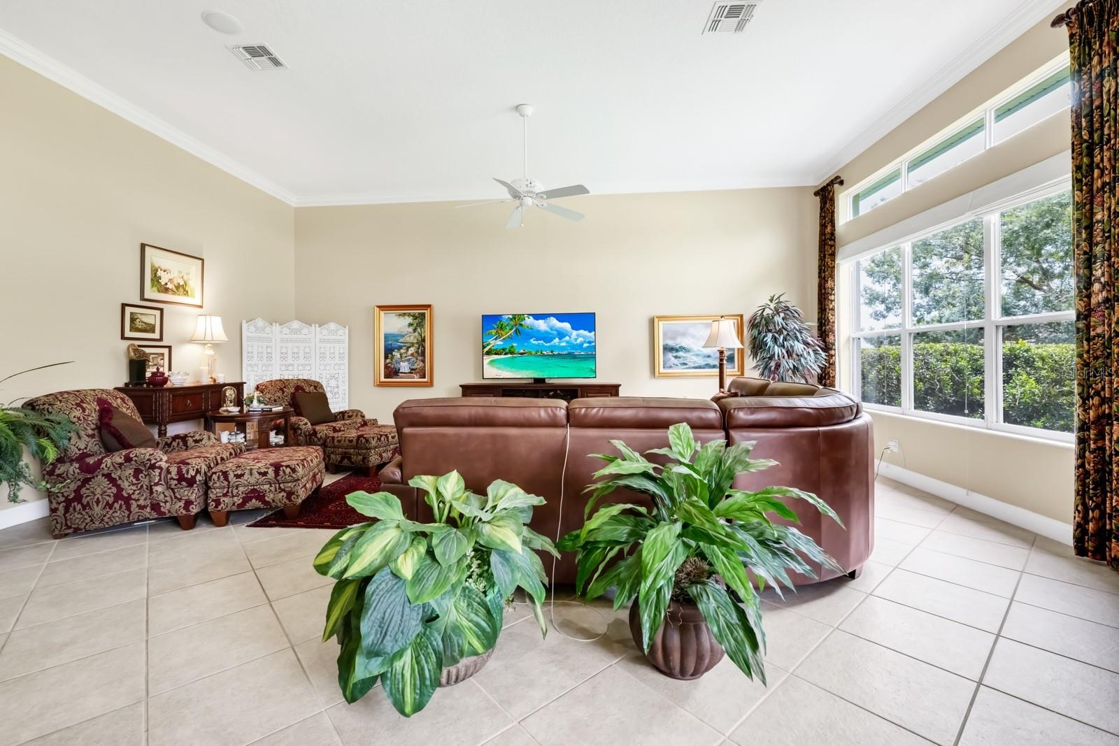 Image 12 of 51 For 785 Hawks Bluff
