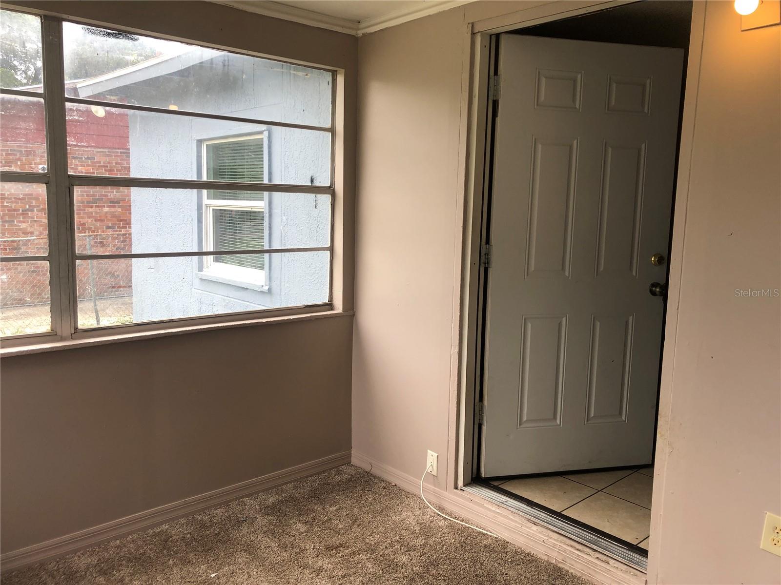 Image 4 of 13 For 1224 Delaware Avenue