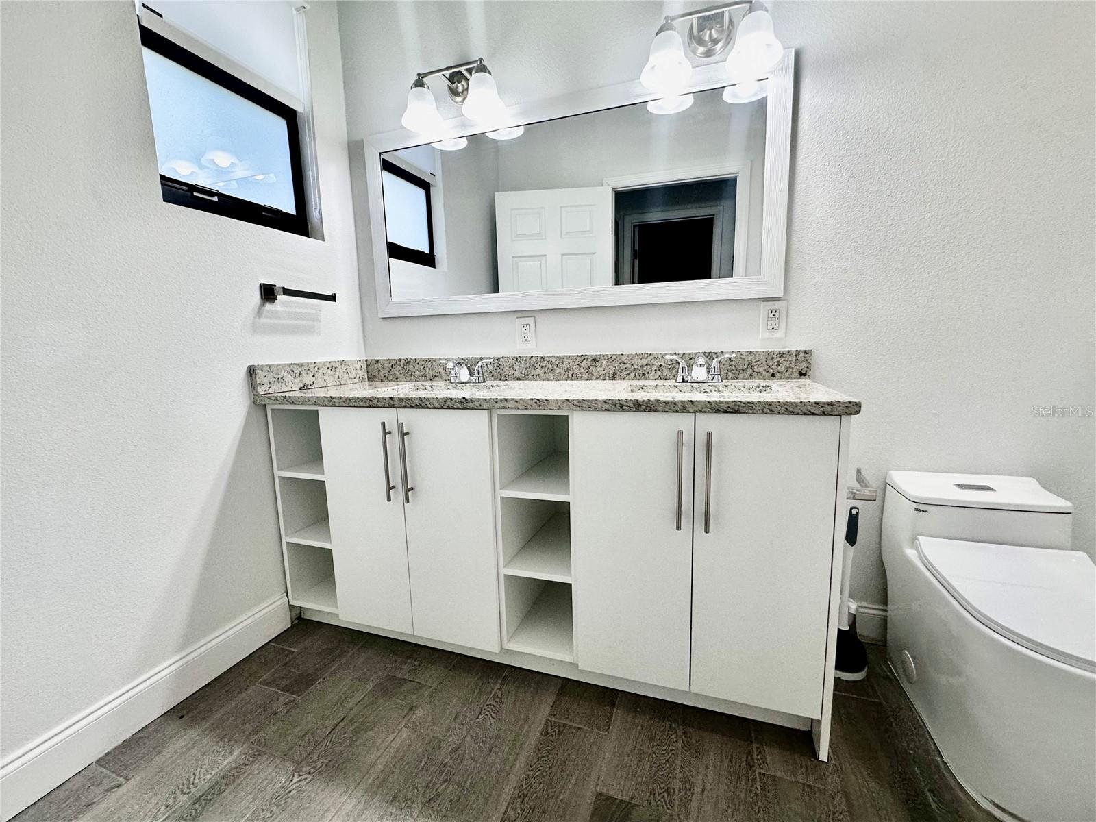 Image 16 of 24 For 774 9th Street