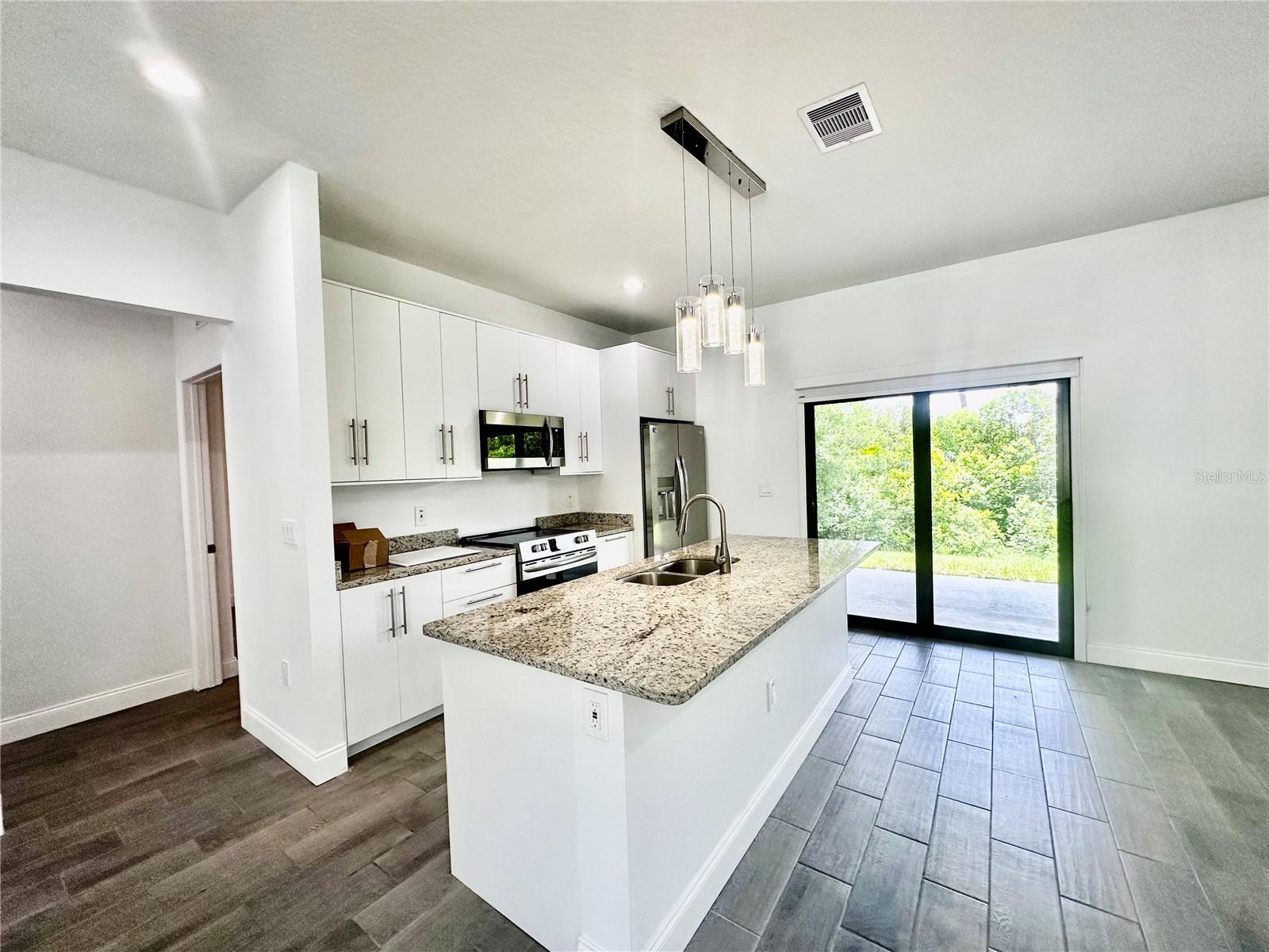 Image 5 of 24 For 774 9th Street
