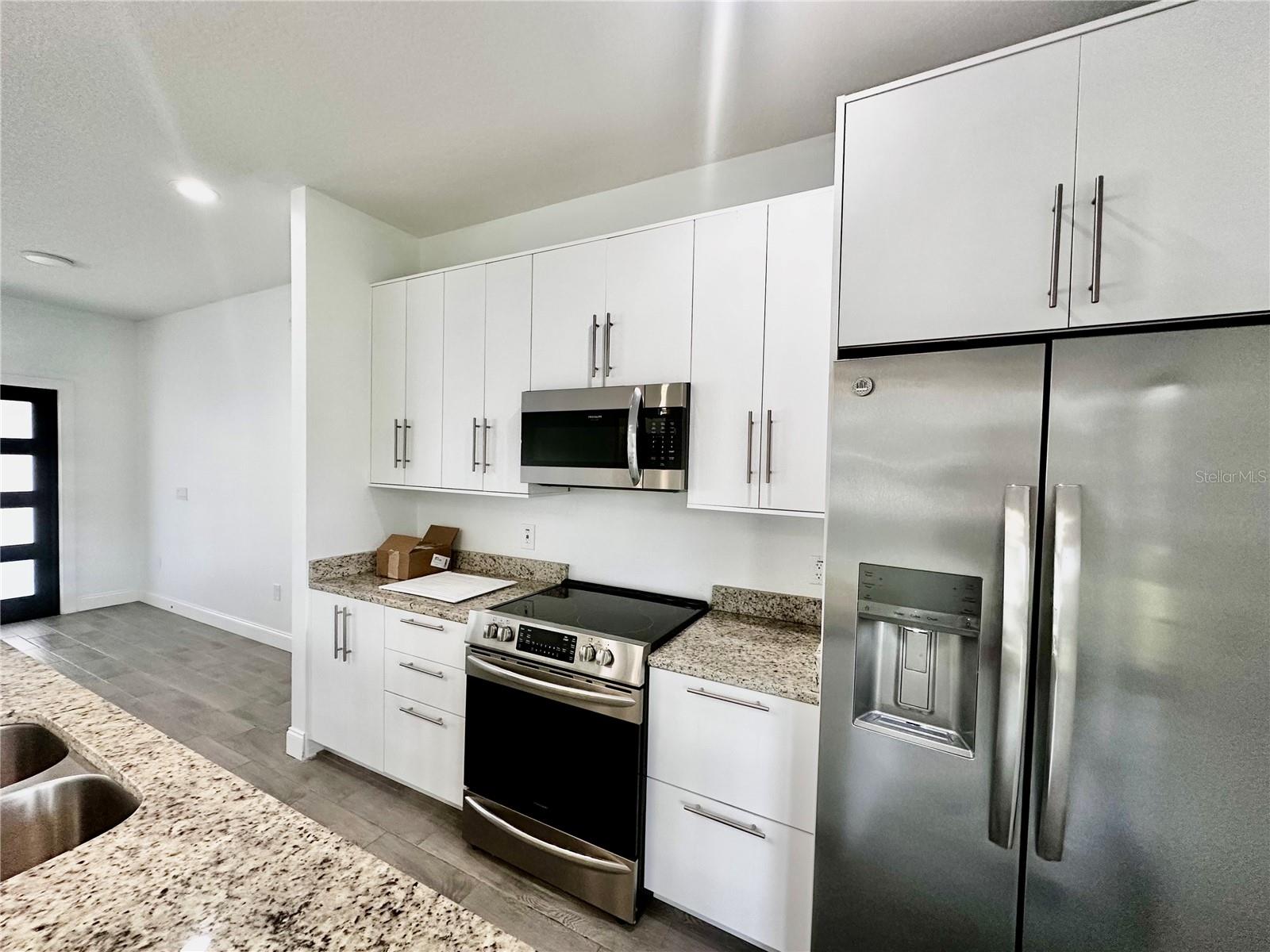 Image 7 of 24 For 774 9th Street