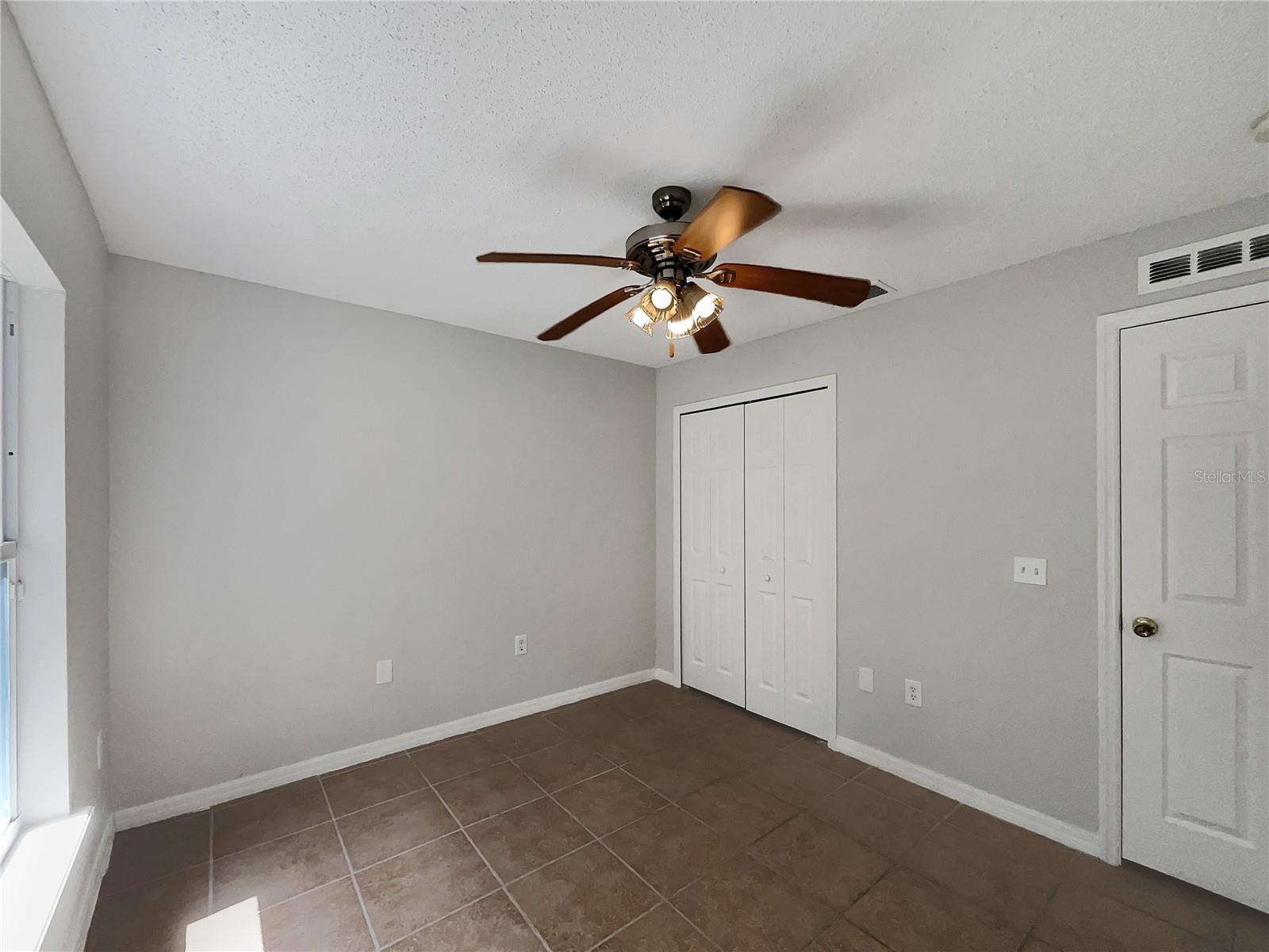 Image 13 of 24 For 1726 Sunset Ridge Drive