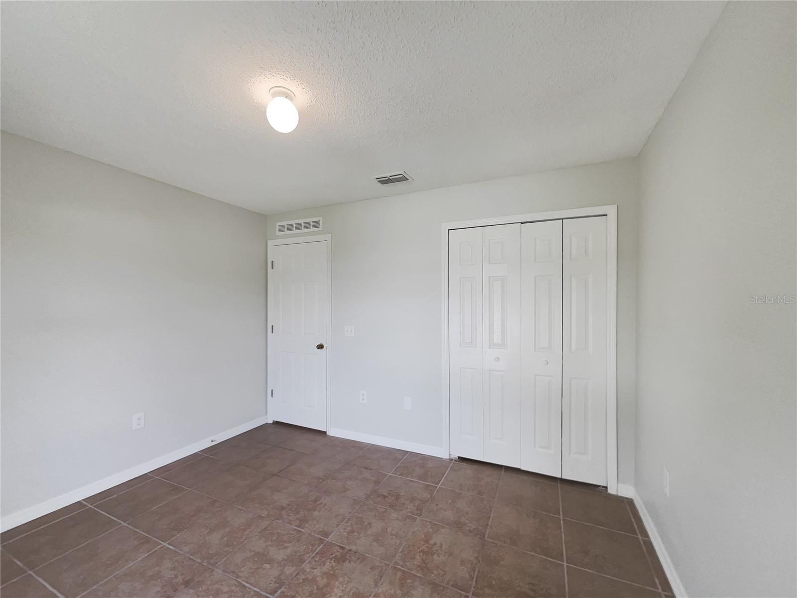 Image 17 of 24 For 1726 Sunset Ridge Drive