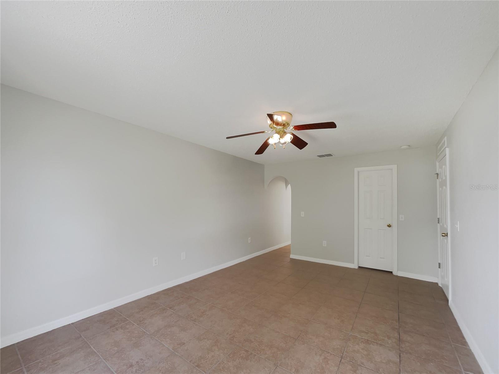 Image 18 of 24 For 1726 Sunset Ridge Drive