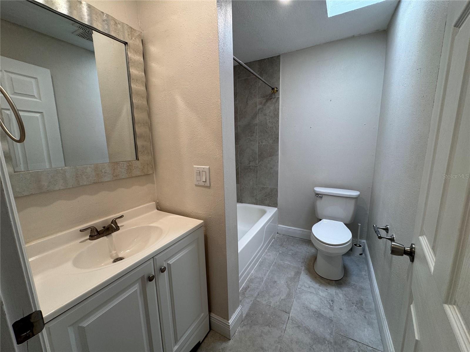 Image 16 of 24 For 5260 Lima Place